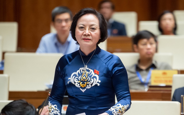 Bộ Nội vụ đề xuất mới 7 căn cứ tạm đình chỉ công tác với công chức - Ảnh 3.