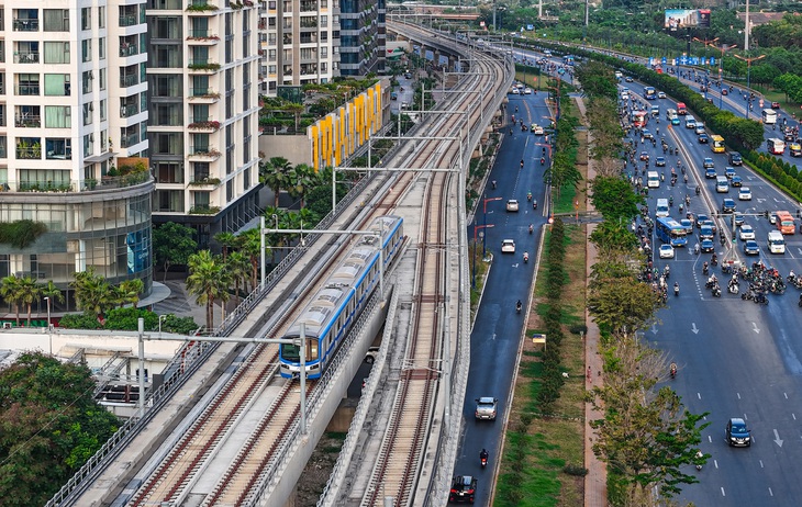 Metro số 1 có kế hoạch khai thác thương mại vào quý 4-2024 - Ảnh: CHÂU TUẤN