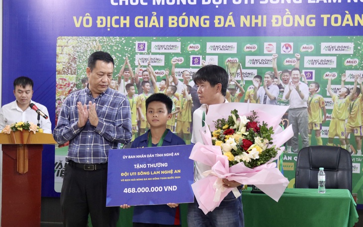Thực hư chuyện 'giải tán' đội U9 Sông Lam Nghệ An - Ảnh 2.