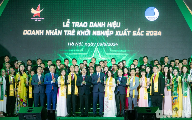 Bỏ việc làm ổn định, về quê trồng nho ngoại và 'thắng' lớn- Ảnh 5.