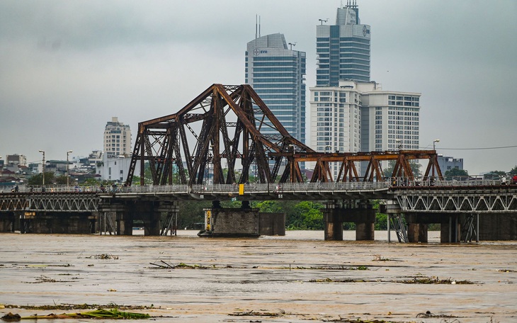 Thời tiết hôm nay 11-9: Bắc Bộ vẫn mưa to, Nam Bộ mưa tăng - Ảnh 3.