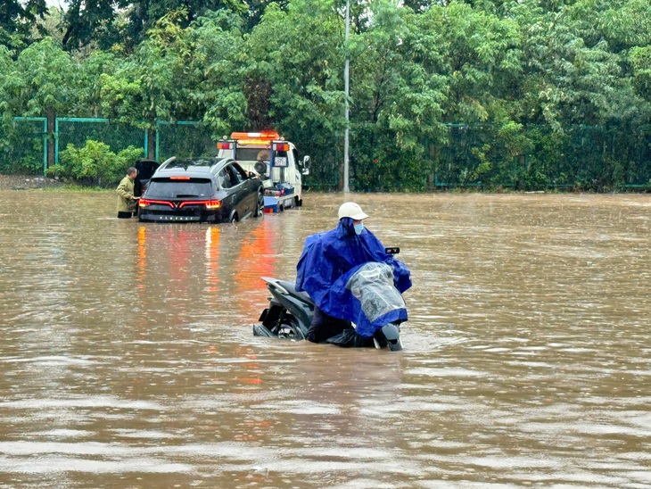 Lũ lụt chưa từng có ở miền Bắc: Cao Bằng vẫn còn 31 người mất tích, đang nỗ lực tìm kiếm - Ảnh 19.