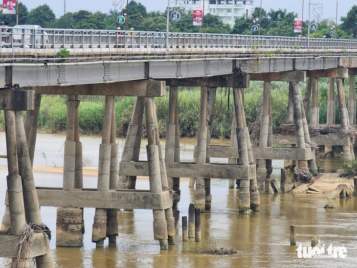 Trụ cầu Trà Khúc 1 trơ sắt, người dân yêu cầu đánh giá an toàn trước mùa mưa lũ - Ảnh 5.