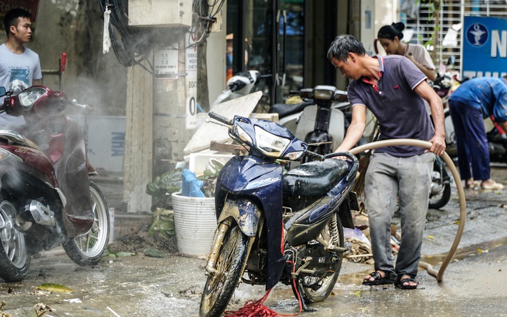 Hỗ trợ ‘nóng’ hơn 1.000 lao động ở nơi bị thiệt hại hơn 600 tỉ do bão Yagi - Ảnh 3.