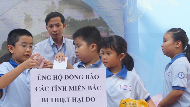 Lê Thiết Cương, Nguyễn Việt Hà, Đinh Công Đạt bán ‘mặt khác’ ủng hộ đồng bào sau bão số 3 - Ảnh 5.