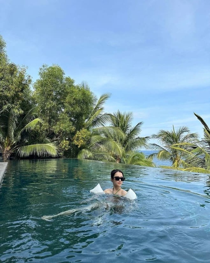 Park Bo Young một mình ‘check in’ Nha Trang để chữa lành - Ảnh 1.