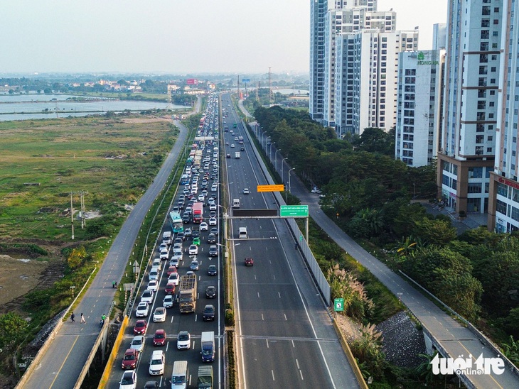 Nguyên nhân dự án 3.200 tỉ 'giải cứu' cửa ngõ phía nam Hà Nội phải thi công cầm chừng - Ảnh 4.