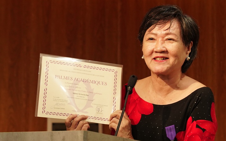 Giáo sư Đỗ Văn Đại nhận Huân chương Cành cọ hàn lâm của Pháp - Ảnh 2.