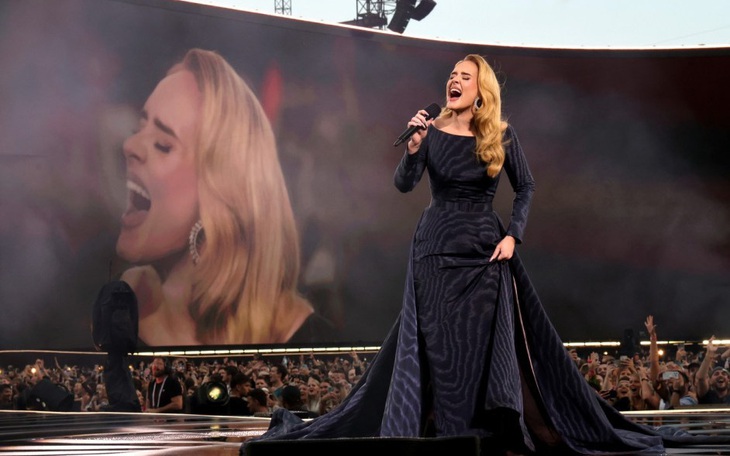 Adele bị suy giảm thính giác nặng từ concert cuối cùng - Ảnh 4.