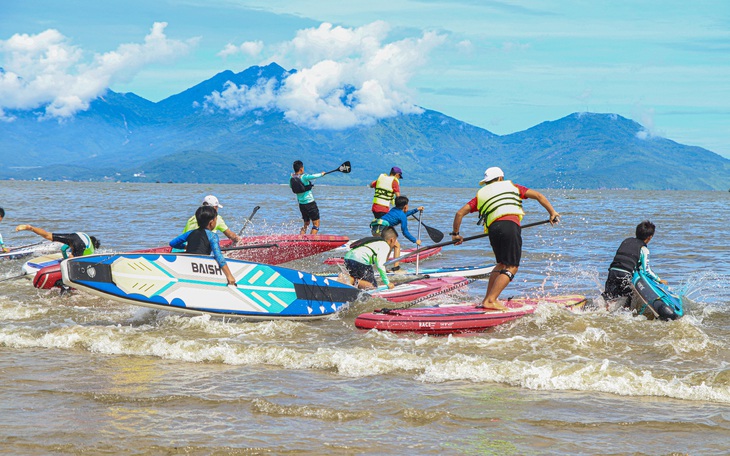 Cần Thơ lần đầu tổ chức đua thuyền buồm - Ảnh 2.