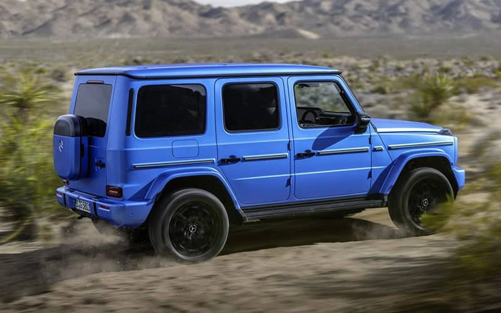 Mercedes-Benz lại nhá hàng mini G-Class, ngang cỡ Suzuki Jimny - Ảnh 1.