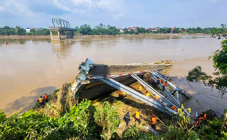 Sử dụng ngân sách trung ương xây cầu Phong Châu mới là phù hợp - Ảnh 1.