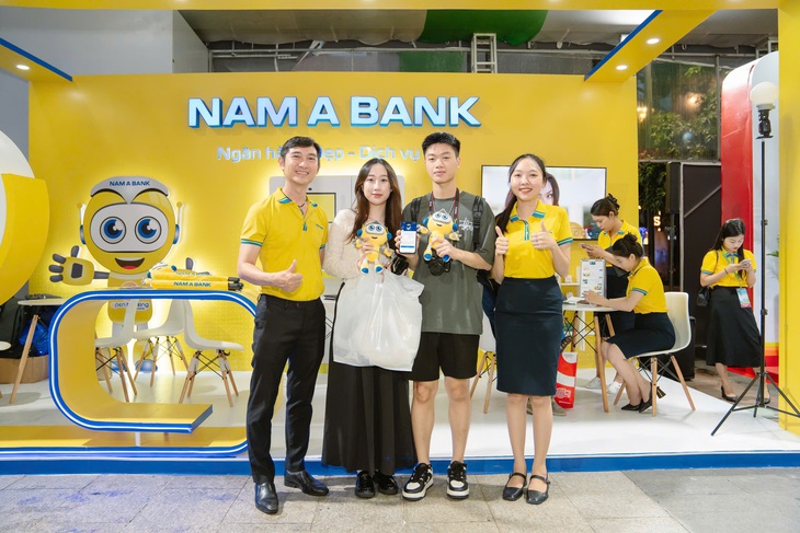 Nam A Bank chung tay cùng TP.HCM phát triển bền vững - Ảnh 4.