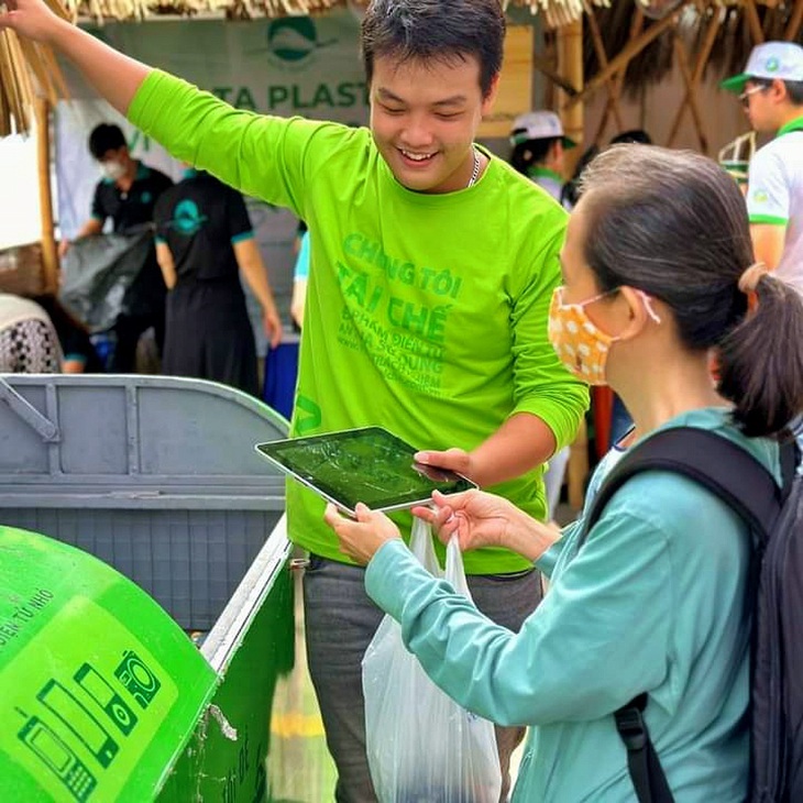 'Việt Nam Tái Chế' - Cuộc cách mạng xanh biến rác thải điện tử thành tài nguyên - Ảnh 1.