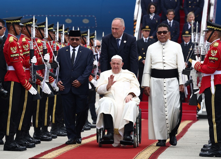 Giáo hoàng Francis đến Indonesia, bất đầu công du gần 33.000km - Ảnh 2.