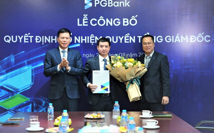 PGBank được trao giải ‘Ngân hàng triển khai hệ thống lõi nhanh nhất khu vực’ - Ảnh 2.