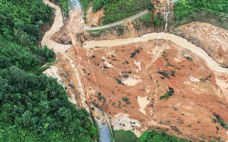 3 trực thăng sẵn sàng lên đường cứu trợ nhân dân vùng lũ tại Yên Bái, Cao Bằng - Ảnh 2.