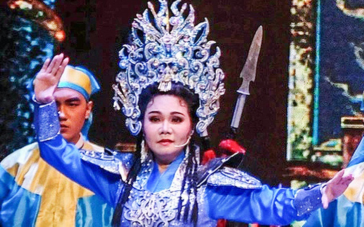 Giỗ tổ lặng lẽ: Hồng Vân, Đại Nghĩa, đoàn tuồng cổ Huỳnh Long... hướng lòng về đồng bào sau bão số 3 - Ảnh 2.