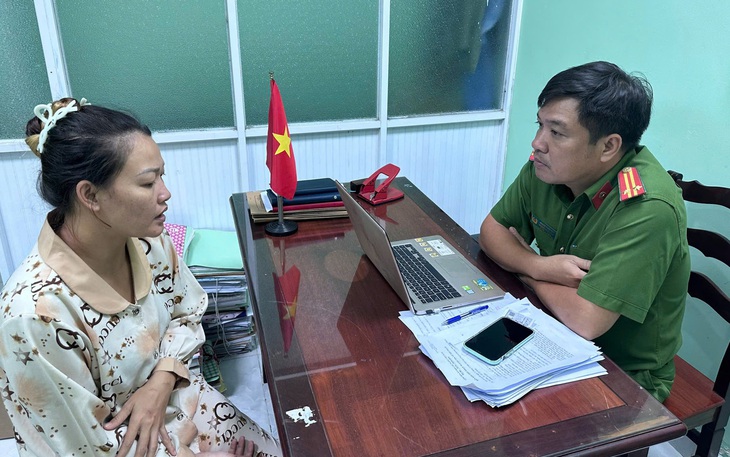Bắt hai vợ chồng đánh tài xế xe công nghệ - Ảnh 2.