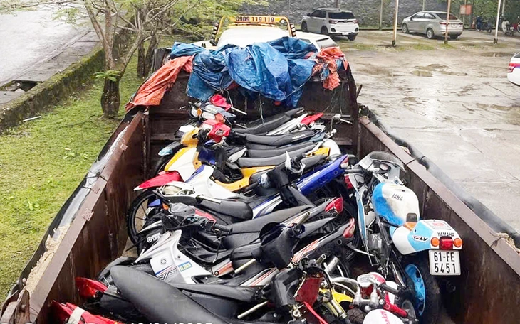 Bắt tạm giam Tuấn "Ve" trong đường dây nhập lậu xe mô tô phân khối lớn - Ảnh 2.