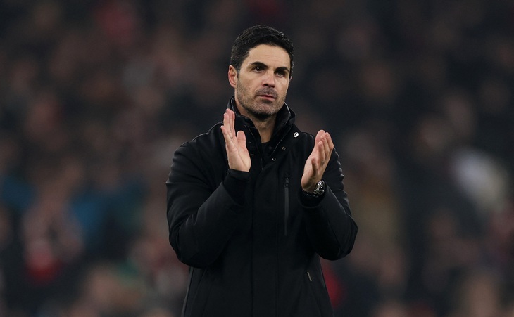 HLV Arteta ghen tị với chiều sâu đội hình của Liverpool - Ảnh 1.