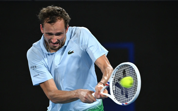 Daniil Medvedev bị loại sốc ở US Open 2025 - Ảnh 2.