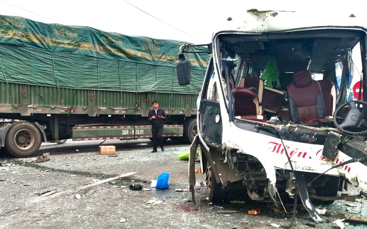 Vụ tai nạn liên hoàn trên quốc lộ 1 tại Khánh Hòa: Chuyến đi khám bệnh 'định mệnh' của gia đình - Ảnh 2.