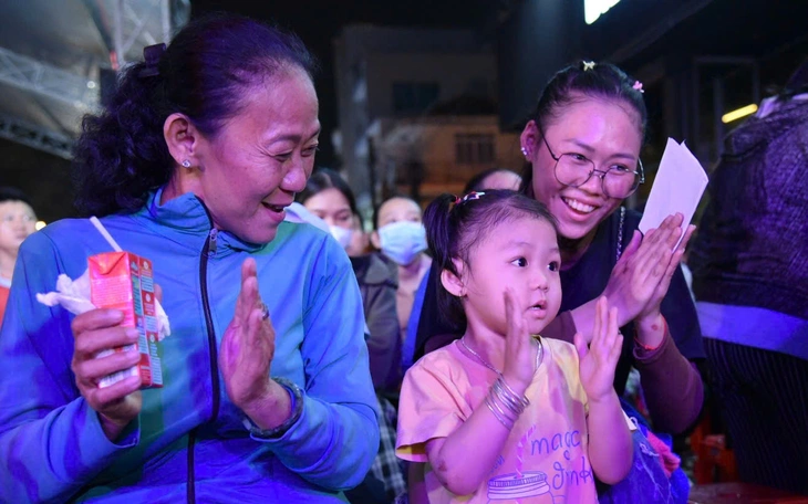 Tặng hơn 4.200 vé xe ô tô cho sinh viên, thanh niên công nhân, người lao động về quê dịp Tết 2026 - Ảnh 2.