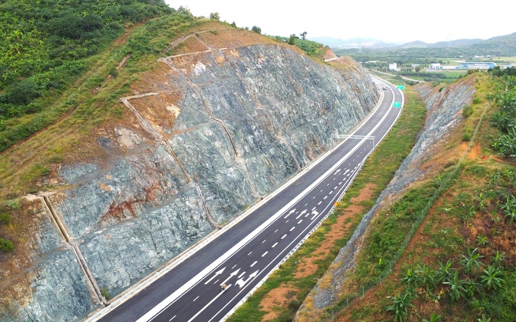 Phó thủ tướng Lê Thành Long: Tránh xảy ra tiêu cực trong công tác giải phóng mặt bằng làm cao tốc - Ảnh 3.