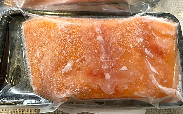 Thị trường đồ hộp 'nín thở' mùa Tết - Ảnh 2.