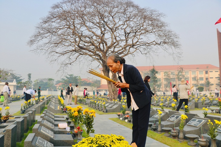 TP.HCM: Khánh thành nghĩa trang liệt sĩ Bình Chánh  - Bình Tân mừng 50 năm thống nhất đất nước    - Ảnh 5.