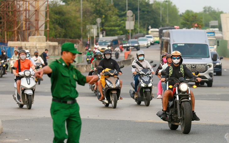 Trung tâm TP.HCM sẽ có nắng nóng diện rộng - Ảnh 2.