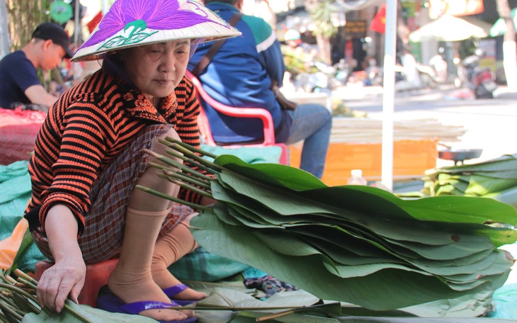 Xứ sở lá dong Tràng Cát vào vụ Tết - Ảnh 14.