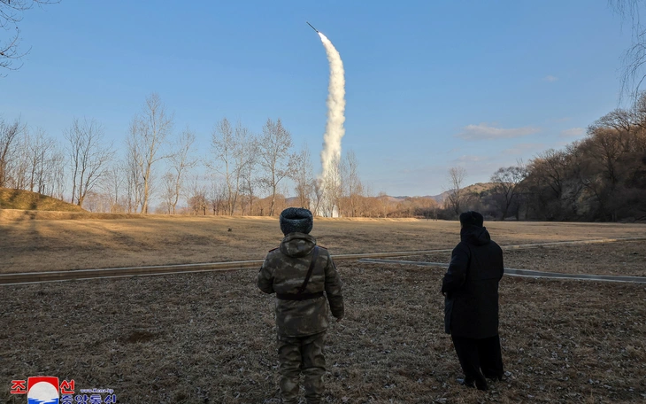 Ông Kim Jong Un kêu gọi tăng cường, Mỹ tuyên bố phi hạt nhân hóa hoàn toàn Triều Tiên - Ảnh 2.