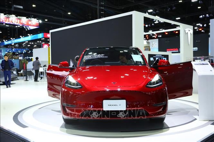 Tesla ra mắt phiên bản Model Y cao cấp mới - Ảnh 1.