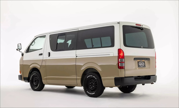 ‘Cá mập’ Toyota HiAce độ như xe Volkswagen: Dáng hoài cổ, phù hợp camping - Ảnh 12.