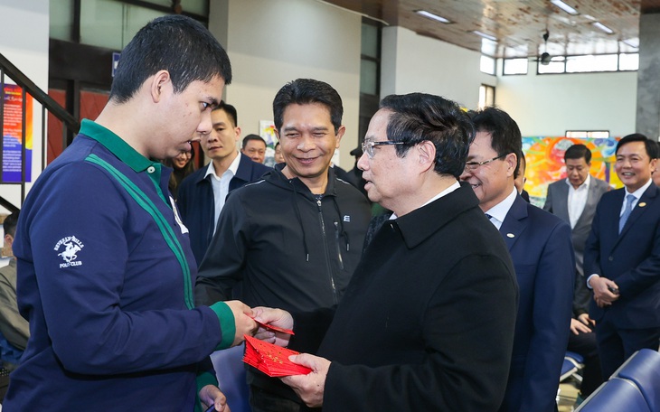 Người phụ nữ Hà Nội ‘hồi sinh’ nhờ người lá phổi được chuyển từ Nam ra Bắc - Ảnh 3.