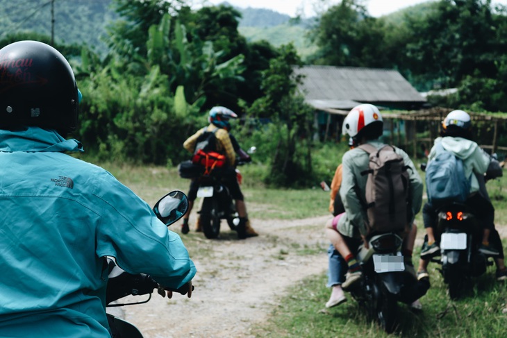 Cô nàng 9x dám bước ra khỏi vùng an toàn: 'Quăng quật' Honda Lead trên đường đèo, lên ngọn đồi hiu quạnh toàn tiếng quạ kêu- Ảnh 14.