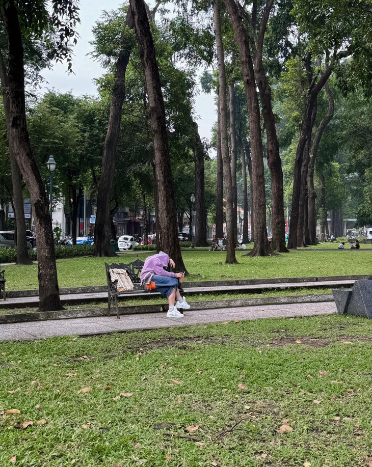 Sơn Tùng ra cà phê bệt, fan kêu gào: 'Anh chờ em với' - Ảnh 3.