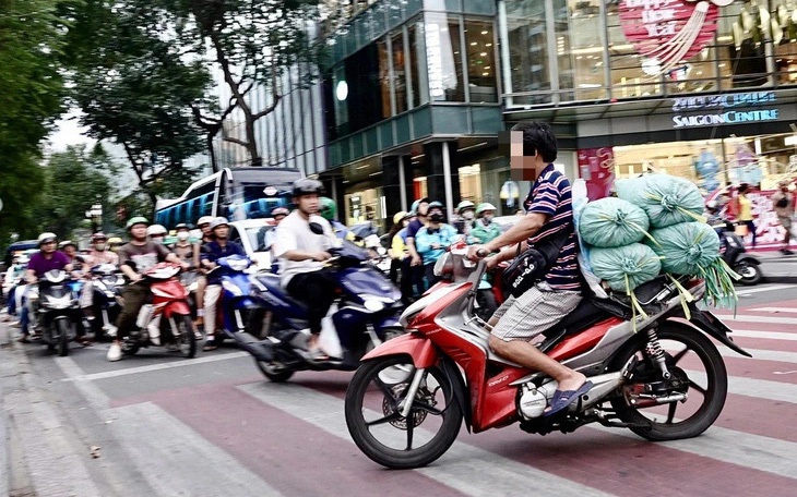 Phạt nặng để xây dựng nếp sống văn minh - Ảnh 1.