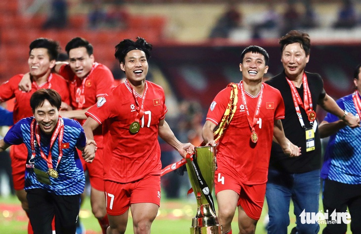 Tuyển Việt Nam nhận gần 23 tỉ đồng sau chức vô địch ASEAN Cup 2024 - Ảnh 2.