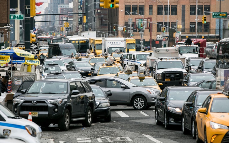 Thu phí ùn tắc giao thông nhìn từ New York - Ảnh 2.