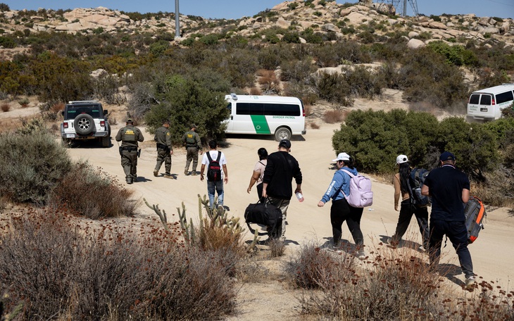 Thành phố biên giới của Mexico ban bố tình trạng khẩn cấp khi ông Trump vừa nhậm chức - Ảnh 3.