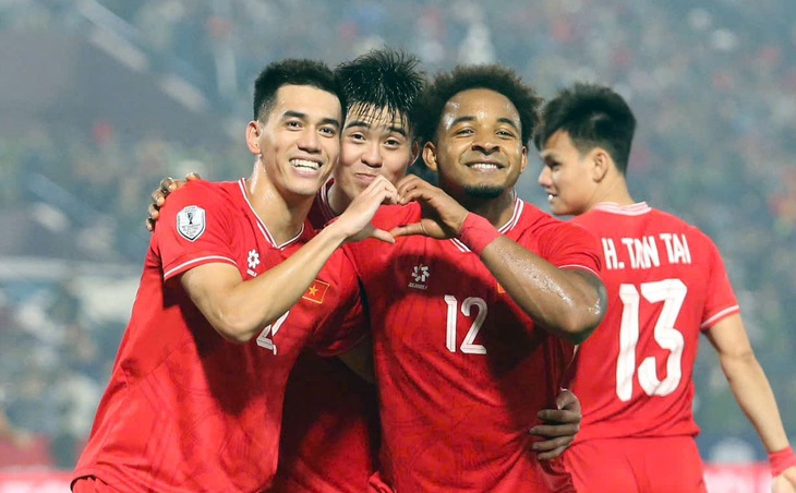 Hậu ASEAN Cup 2024: Quả bóng vàng Việt Nam gọi tên ai? - Ảnh 2.