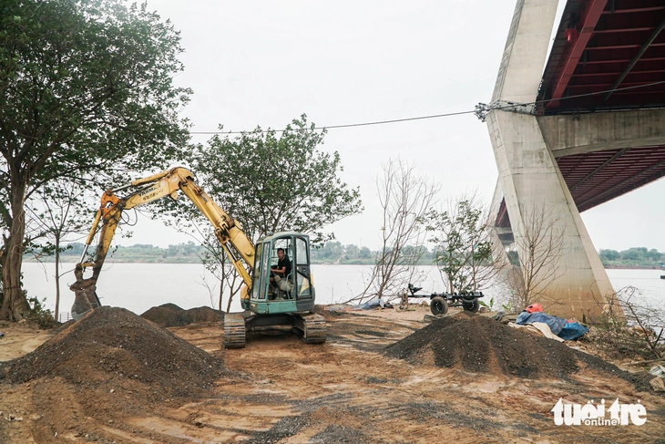 Chủ tịch Hà Nội: Nghiên cứu xây đập dâng trên sông Tô Lịch - Ảnh 1.