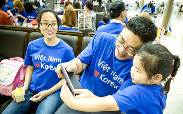 Nhật Bản lần đầu cho phép cha mẹ ly hôn thương lượng quyền nuôi con chung - Ảnh 2.