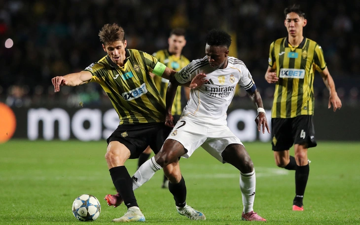 CĐV Benfica vẫn 'ghi hận' người cũ Enzo Fernandez - Ảnh 3.