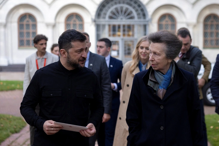 Công chúa Anh thăm Ukraine, gặp Tổng thống Zelensky - Ảnh 1.