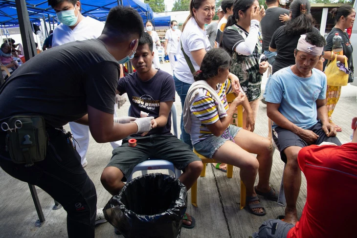 Động đất Philippines: 69 người chết, bệnh viện quá tải - Ảnh 3.