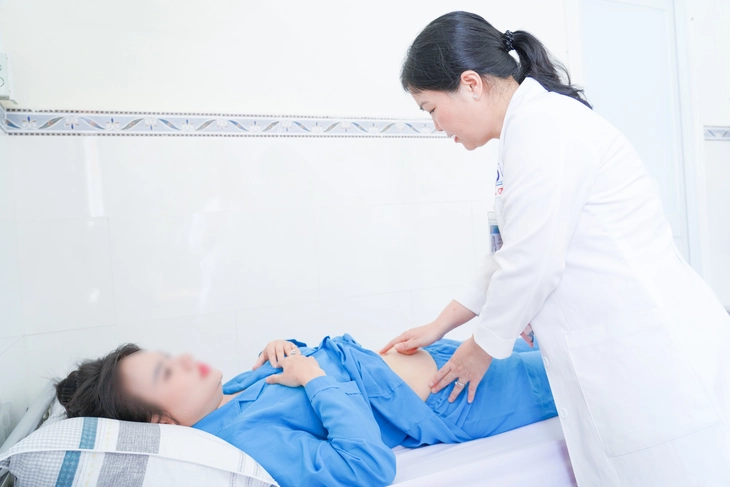 Hy vọng làm mẹ sau ca mổ bóc u xơ tử cung 8cm - Ảnh 1.